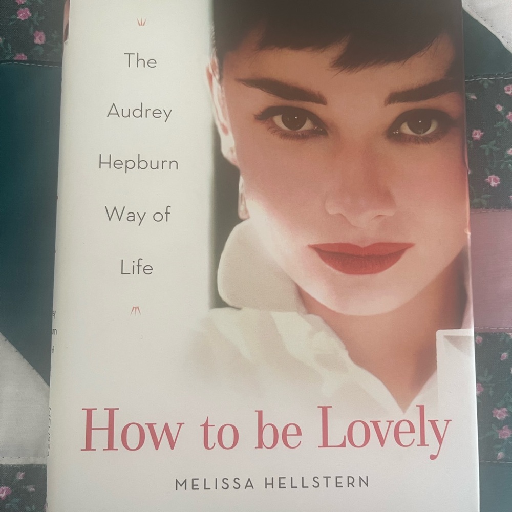 How to be Lovely Book by Melissa Hellstern